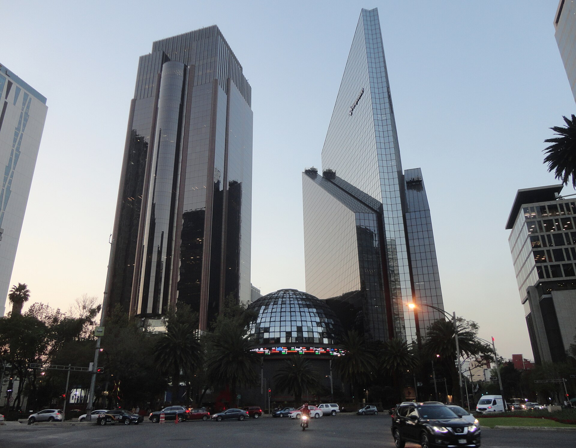 Edificio de la Bolsa Mexicana de Valores en Paseo de la Reforma, Ciudad de México